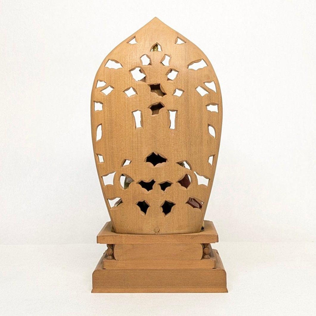 【ゲリラセール・新品】 三宝尊付き日蓮聖人　彩色　紅檀　総高さ約22.5㎝　日蓮