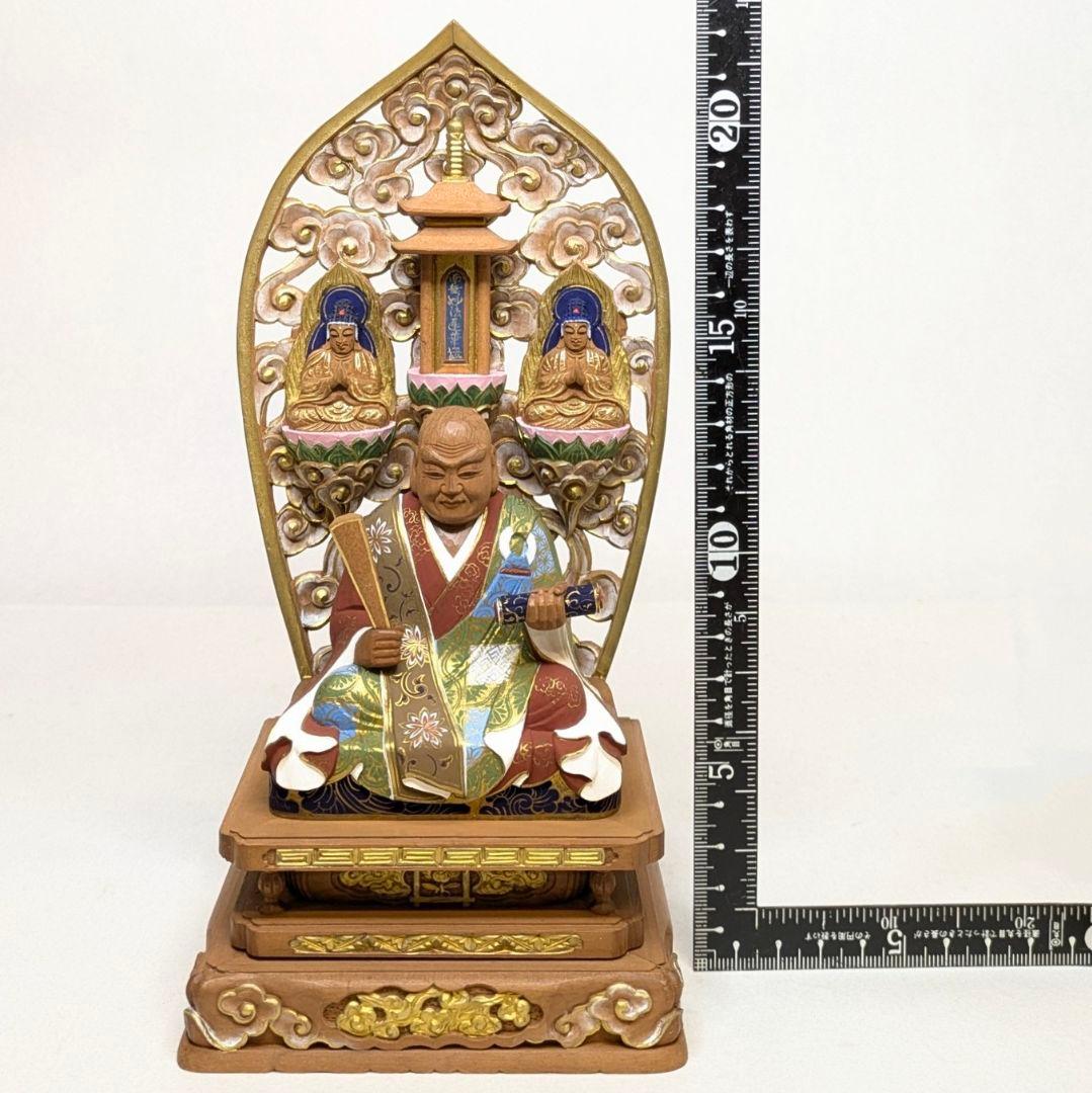 【ゲリラセール・新品】 三宝尊付き日蓮聖人　彩色　紅檀　総高さ約22.5㎝　日蓮