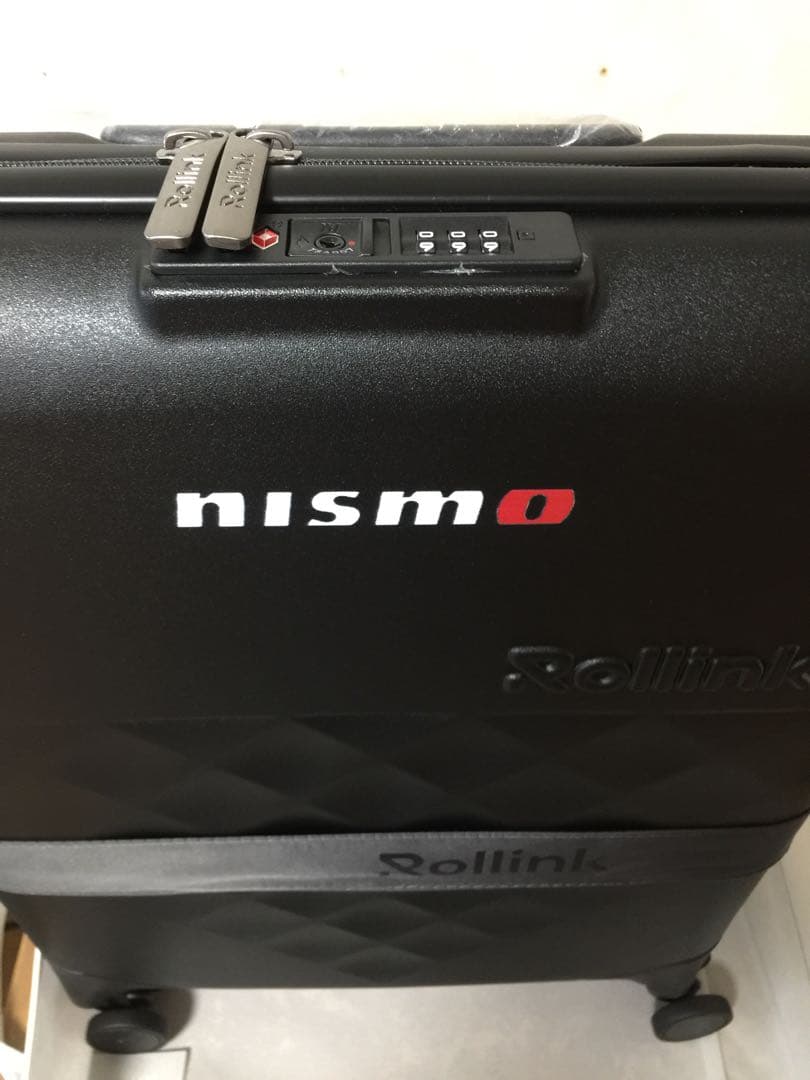 NISMO Rollink FLEXスーツケース 39L