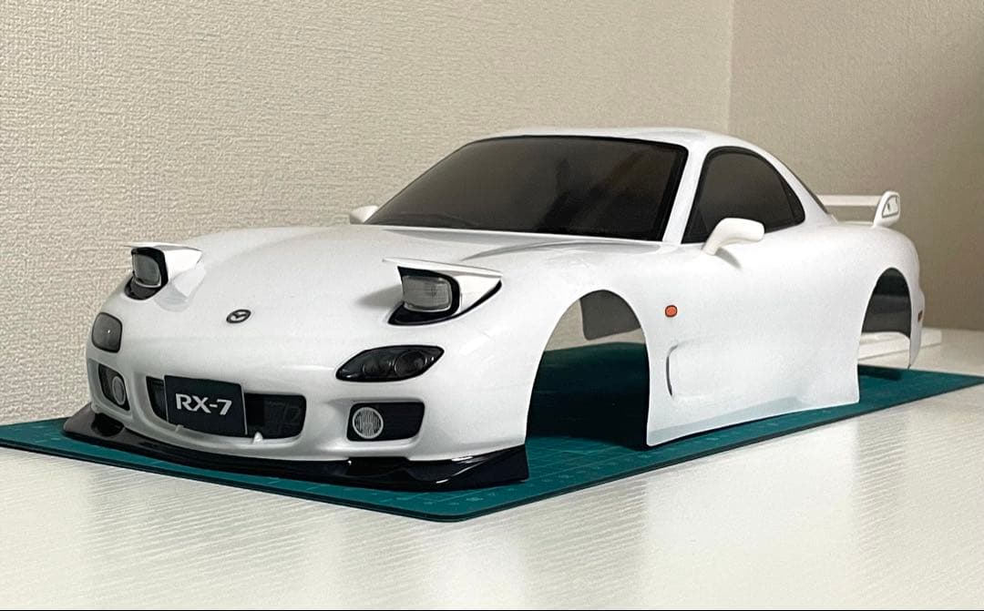 タミヤラジコンボディ　マツダRX7