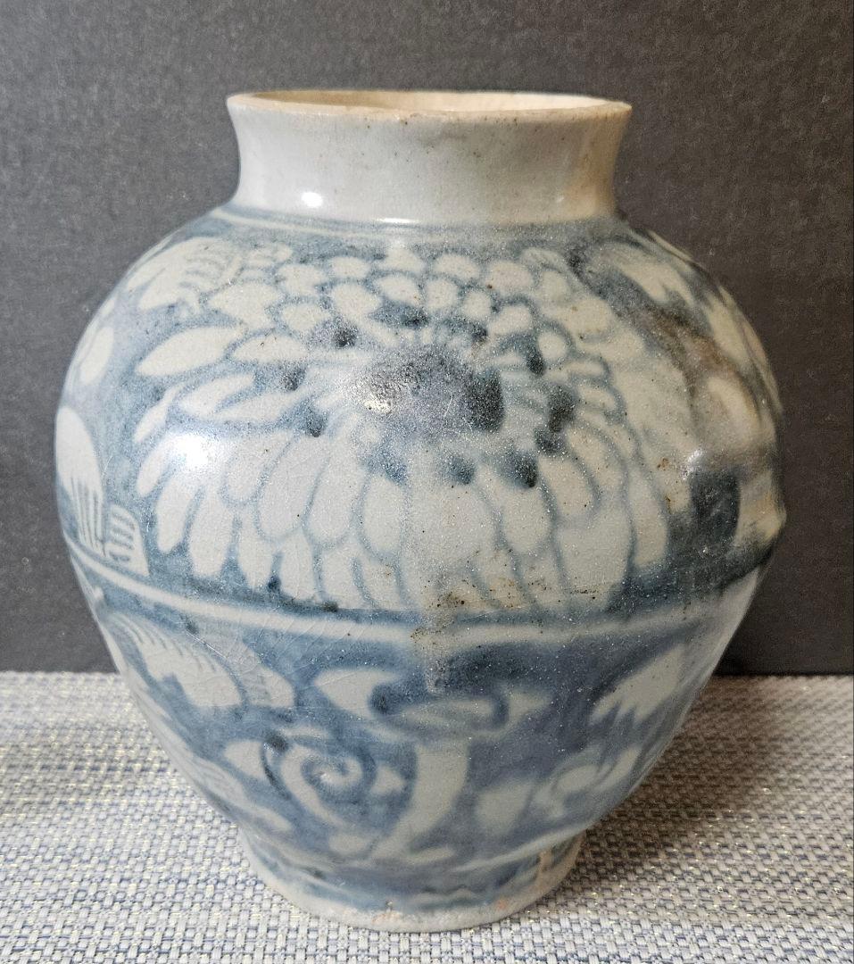 明朝 明代　中国古陶磁　中国南方系　青華　 古染付　花の図　胴継ぎ　壺　花入れ