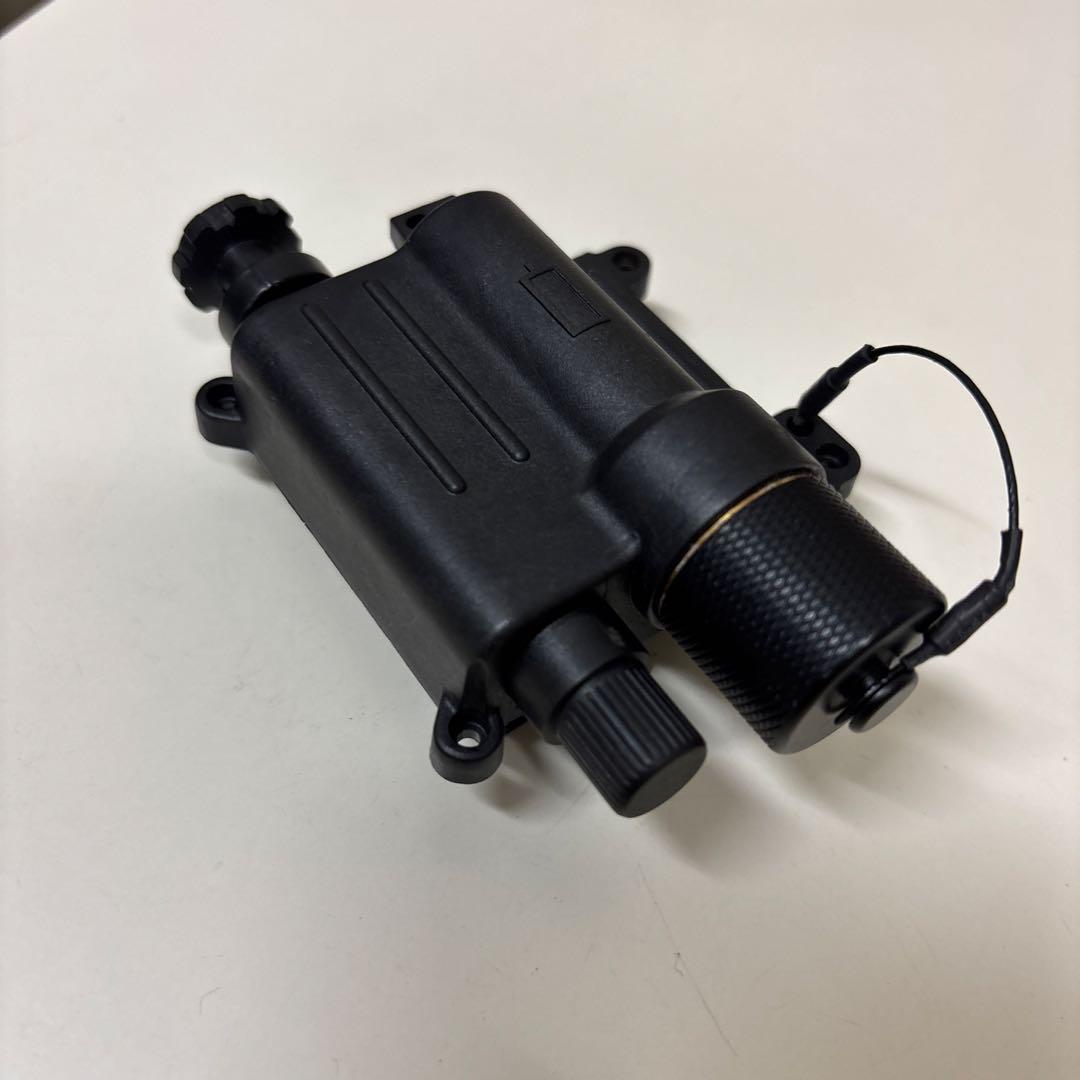 pvs-14 ハウジング