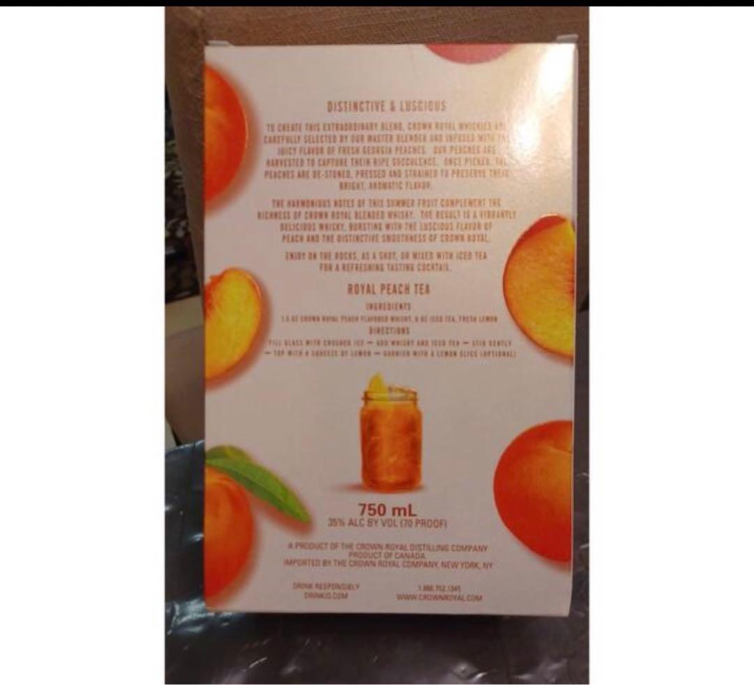 Crown  クラウンローヤル　ウィスキー アップル味　1.75L