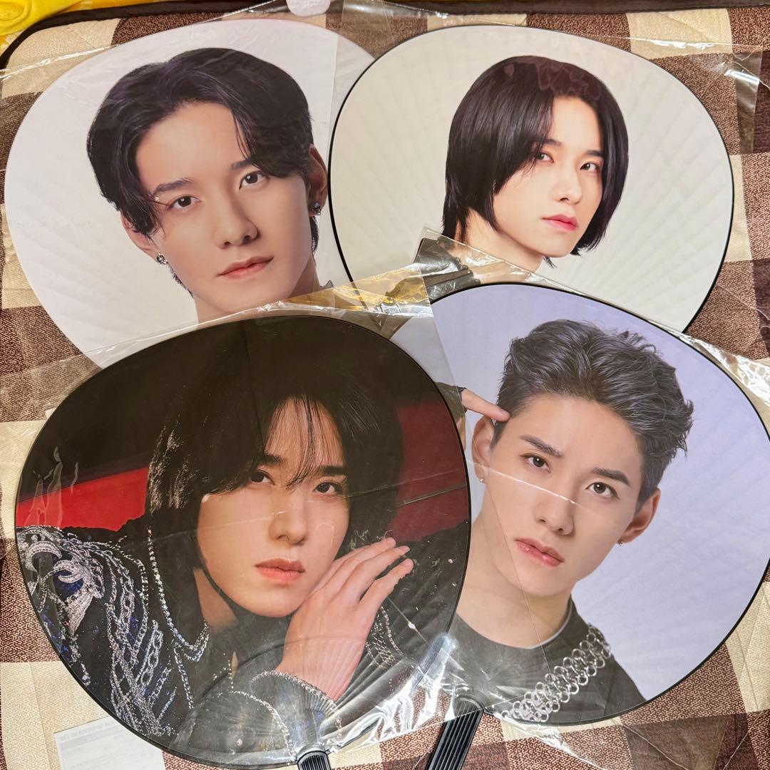 佐藤景瑚 JO1 うちわ 缶バッジ 缶バッチ まとめ売り