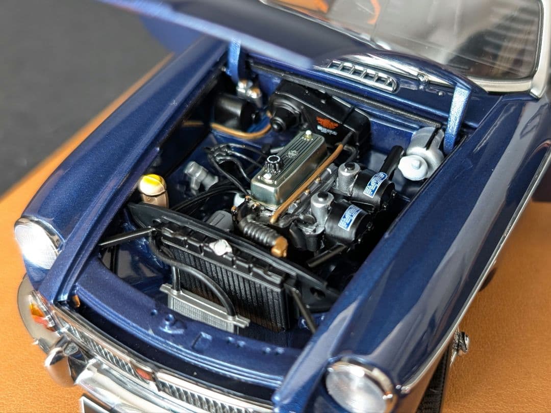 オートアート 1/18 MGB ロードスター MKⅡ PAGENT Blue