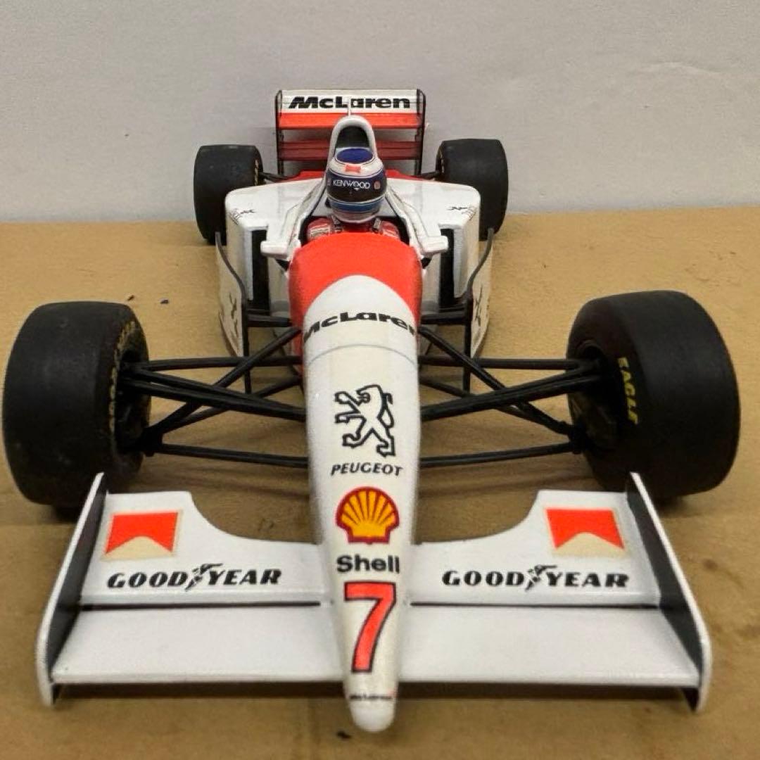 【ミニチャンプス　マクラーレンプジョー　MP4/9 1994年1/18】