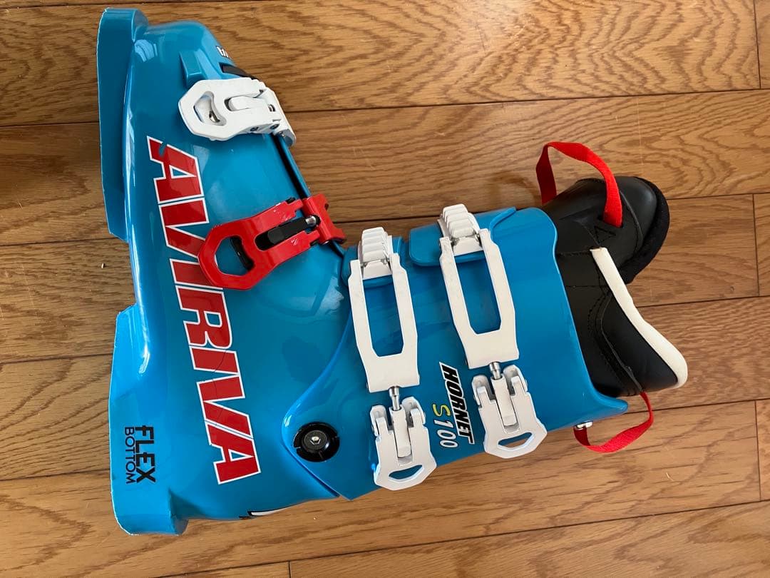 アビリーバ ホーネット　フレックス100　サイズ25 1/2（AVIRIVA）