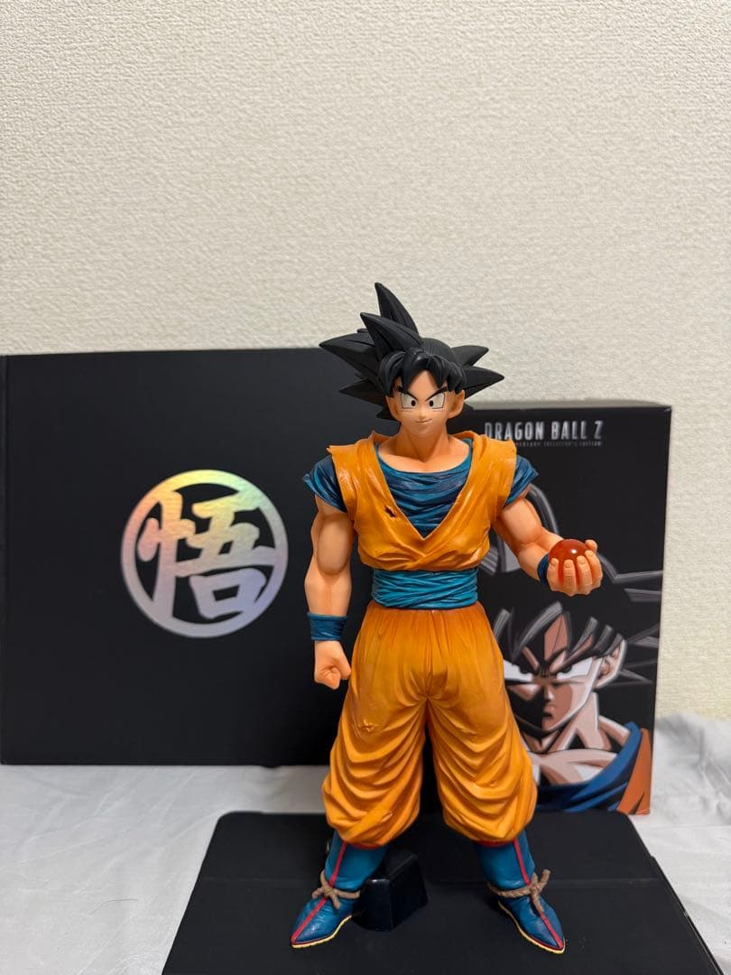 ドラゴンボールZ 30周年 孫悟空 フィギュア 30周記念 絵本付きます