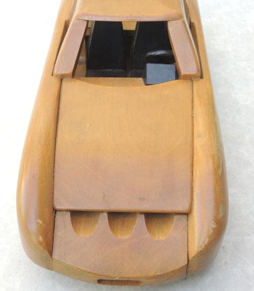 ★ 木製 手造りスポーツカー ★ ３９×１５㎝・重さ1.2㎏　左ハンドル