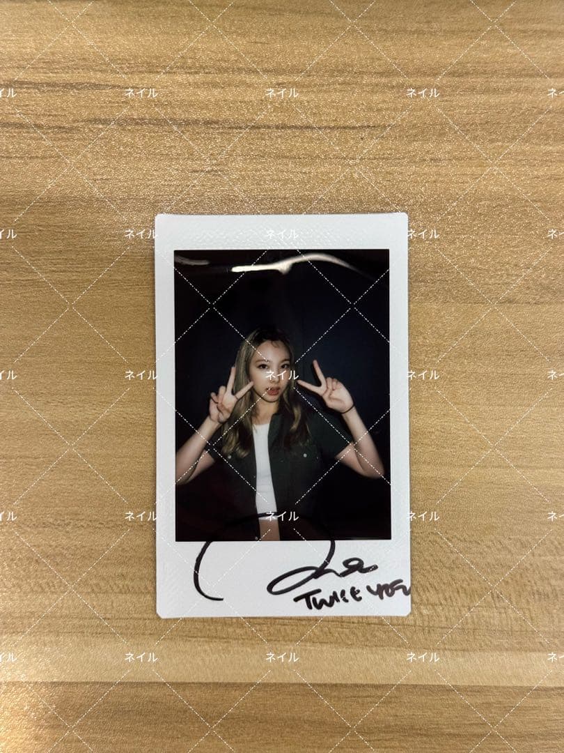 TWICE ナヨン　直筆サイン入りチェキ