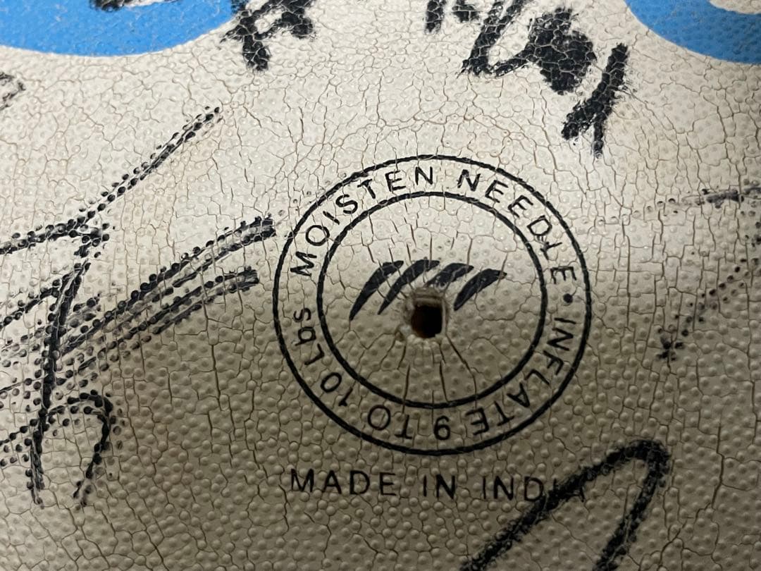 近鉄ライナーズ　サイン入りラグビーボール Toughbest サイズ4