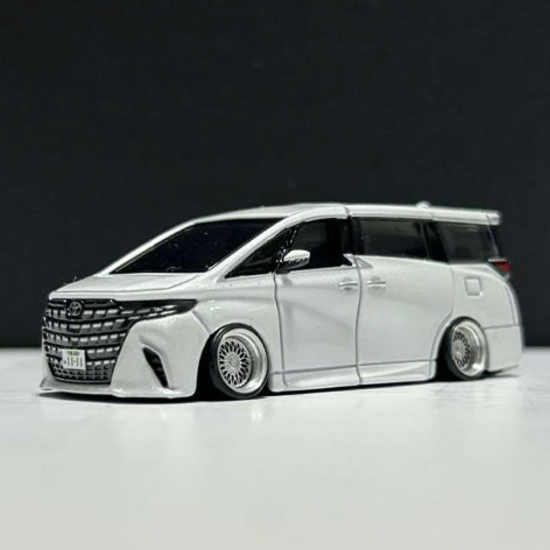 トミカプレミアム　アルファード改