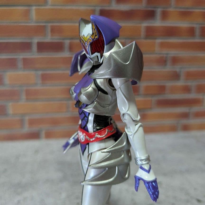 仮面ライダーキバーラ　フィギュアーツ