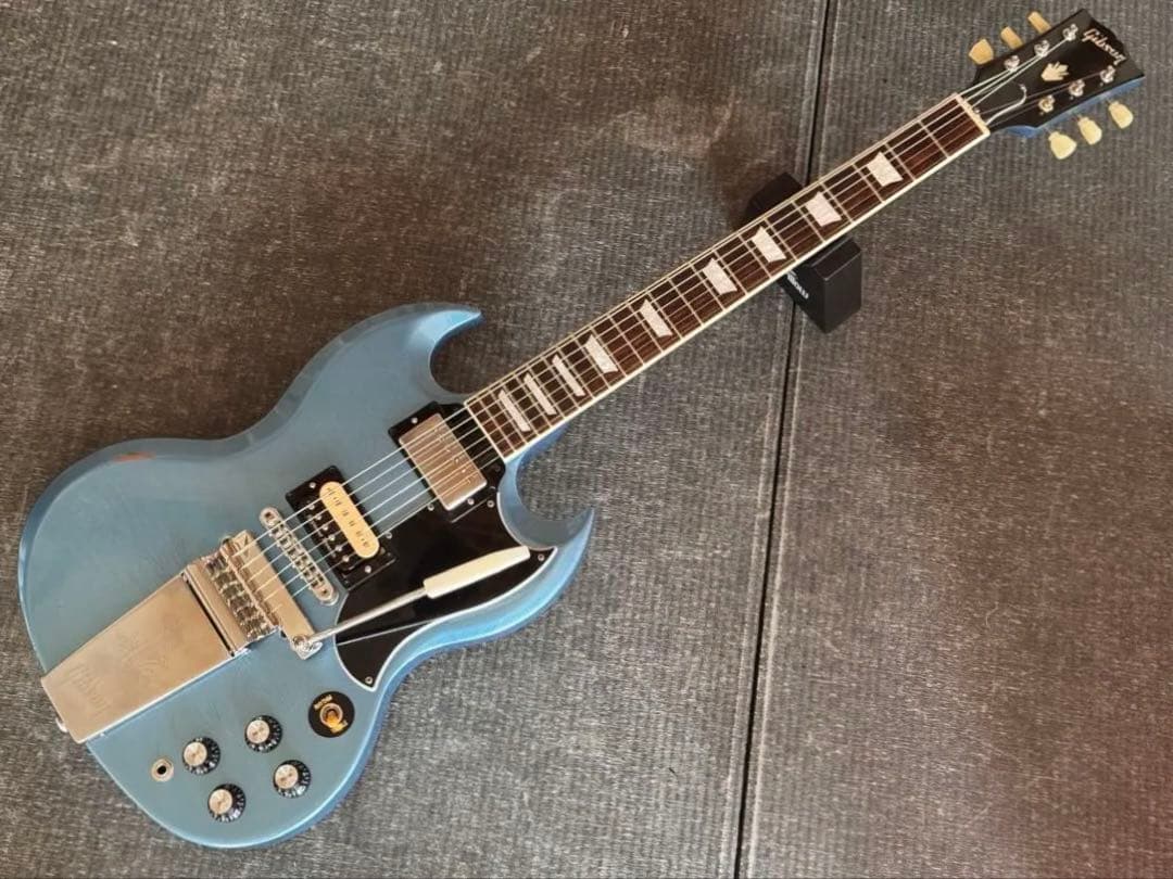 Gibson SG Standard ペルハムブルー マエストロヴァイブローラー