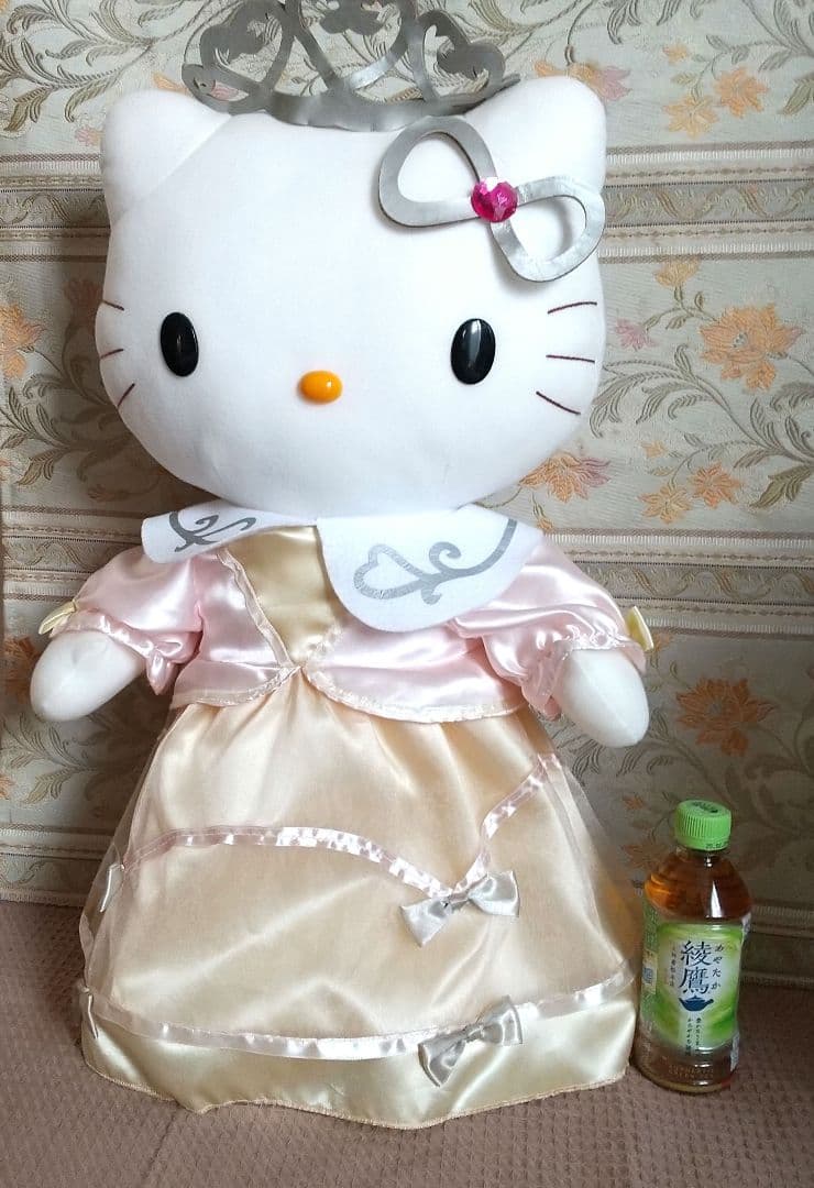 ピューロランド 当選品 キティ パレードBELIEVE衣装 特大ぬいぐるみ レア