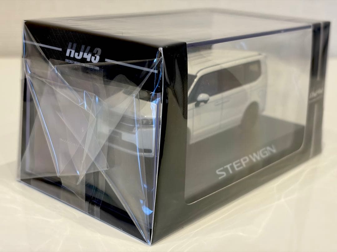 ステップワゴン　スパーダ　白　ミニカー　新品　1/43 ホンダ　STEPWGN