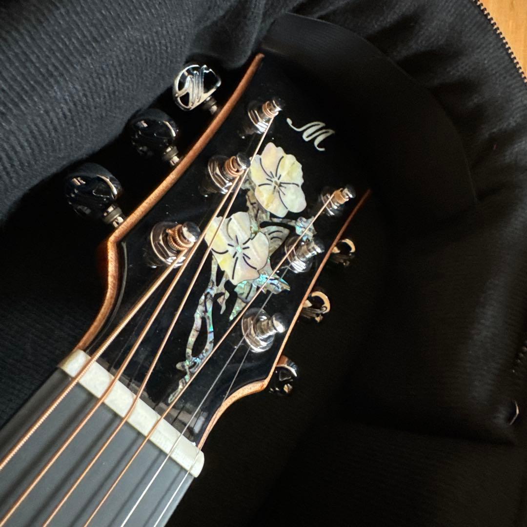 今話題！ほぼ新品Merida メリダ / A18GAC2 ピックアップ付　単板