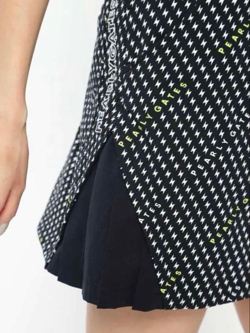 新品未使用 タグ付 パーリーゲイツ スカート 1 M ネイビー 小紋エレキ柄