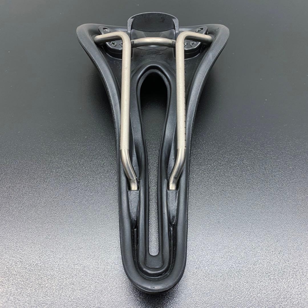 SELLE SMP HELLブラックサドル