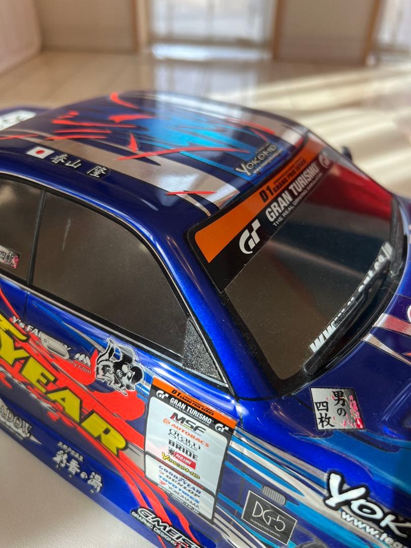 ヨコモ WONDER C35 LAUREL D1ボディー