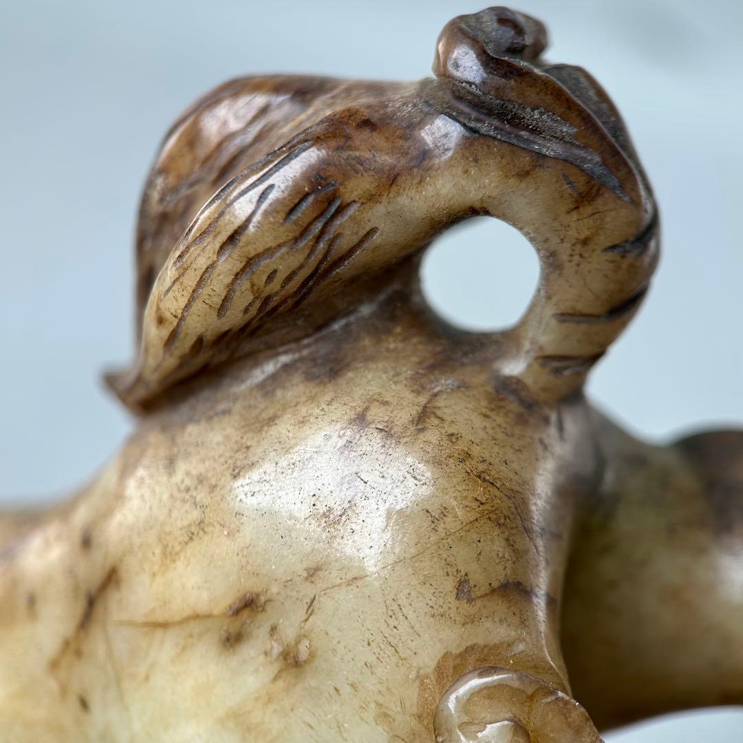 A【玉石彫刻】獅子置物 彫像 飾り物 台座付 16cm×12cm アンティーク風