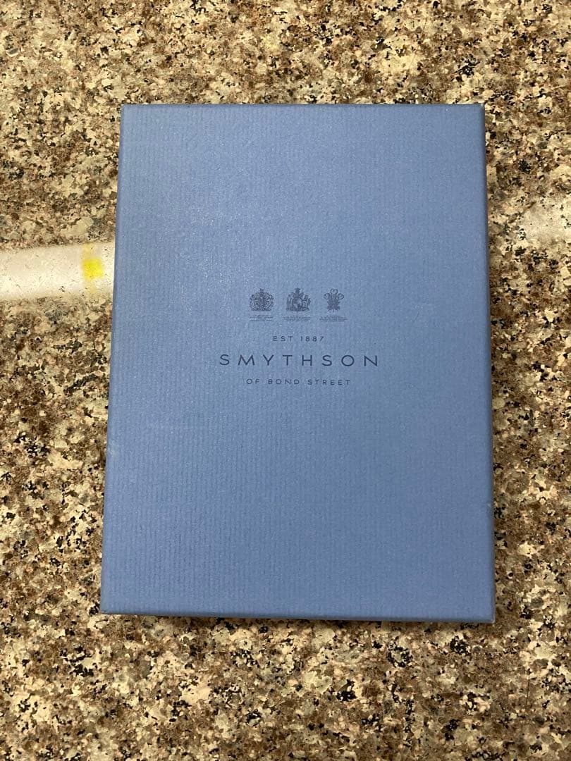 SMYTHSON ライトブルーパスポートケース