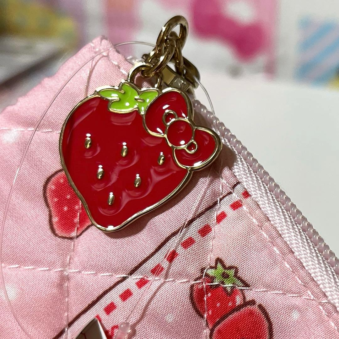 ハローキティ ストロベリーショートケーキ フラットポーチ