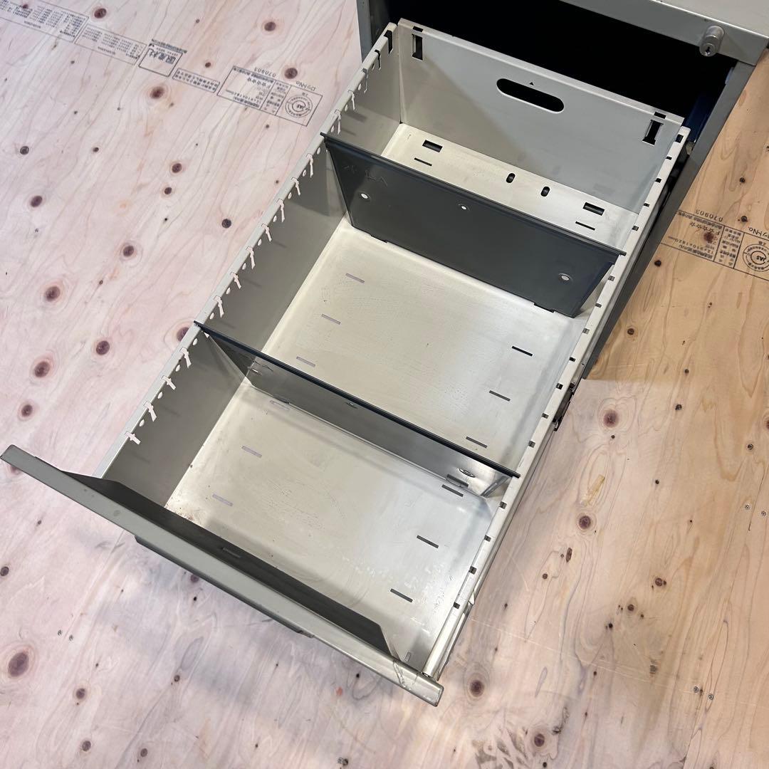 インダストリアル スチール 2段ファイルキャビネット 鍵なし