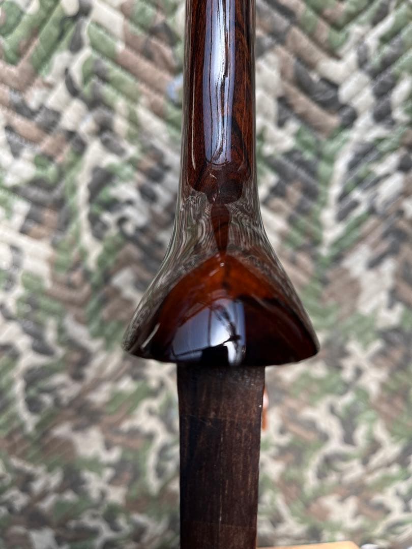 沖縄三線江戸与那城型((シャム柿)本皮一枚張りに仕上げました。