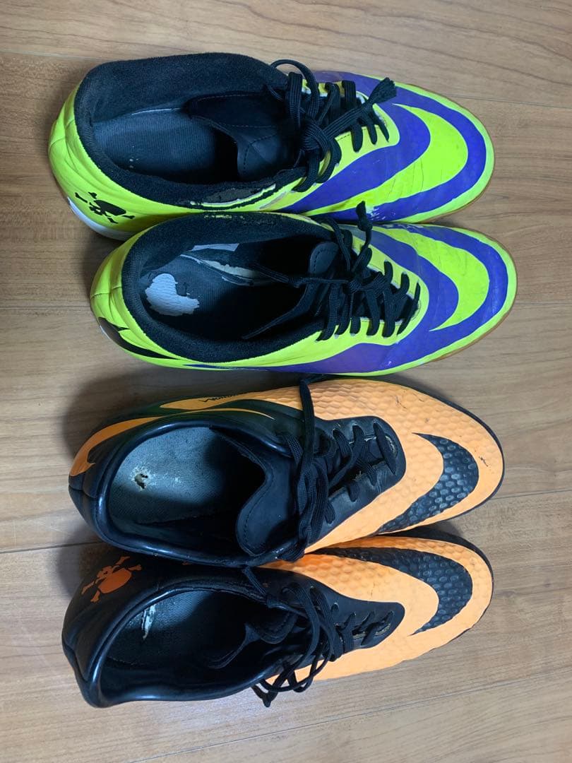 Nike ハイパーヴェノム フットサルシューズ（IC）＋サッカースパイク（FG）