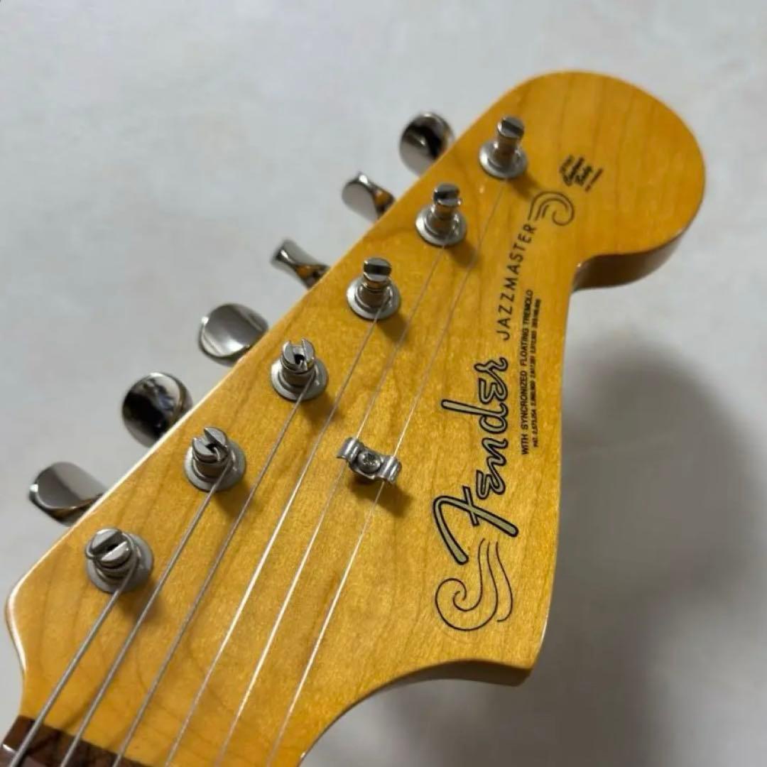 【青すぎる空】Fender 62 JazzMaster