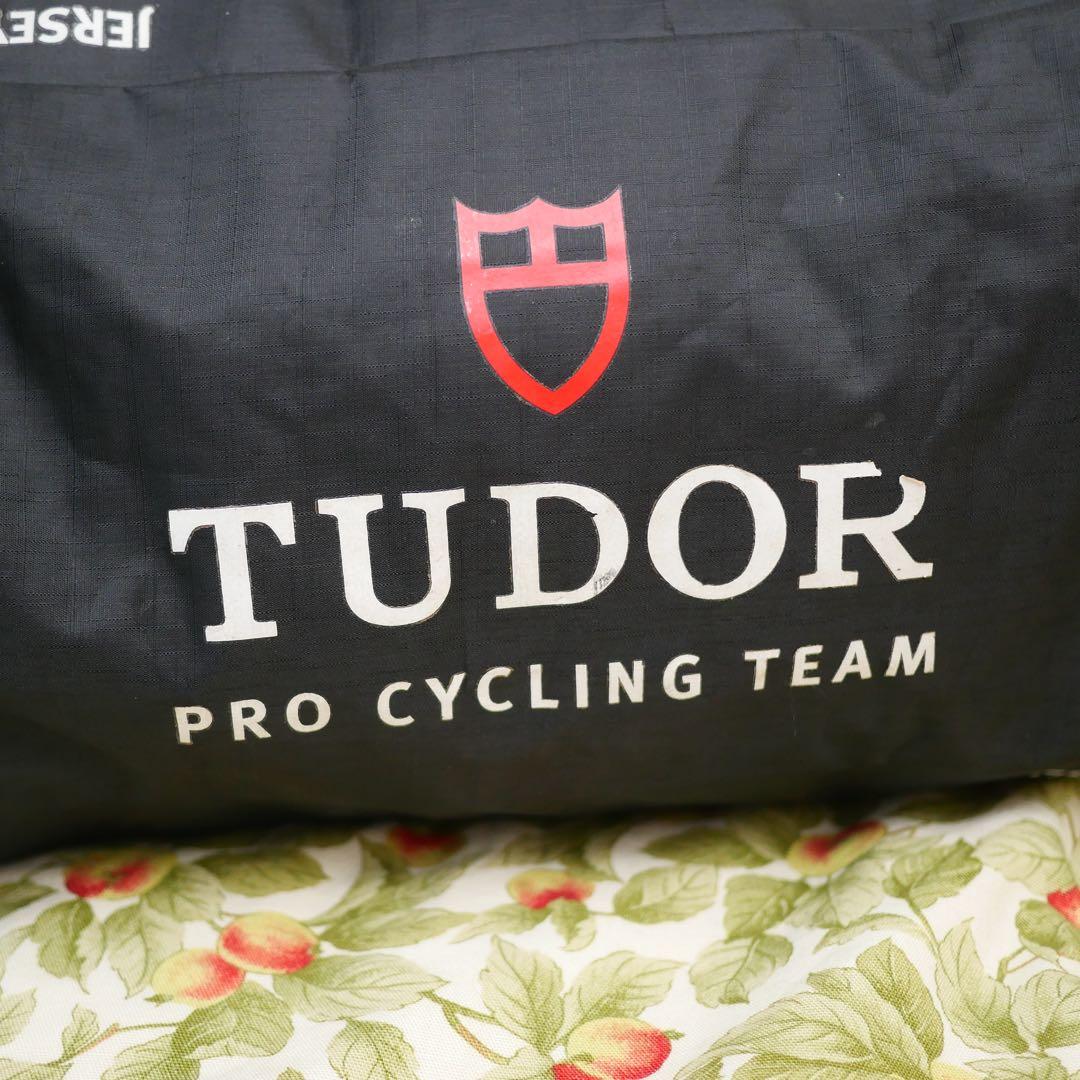 選手支給品 Tudor プロサイクリングチーム 非売品 レースレインバッグ