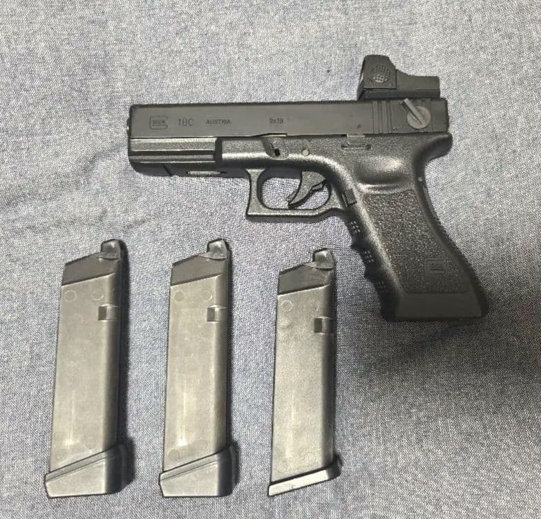 東京マルイ GLOCK18C ガスガン (カスタム済み) ドットサイト付