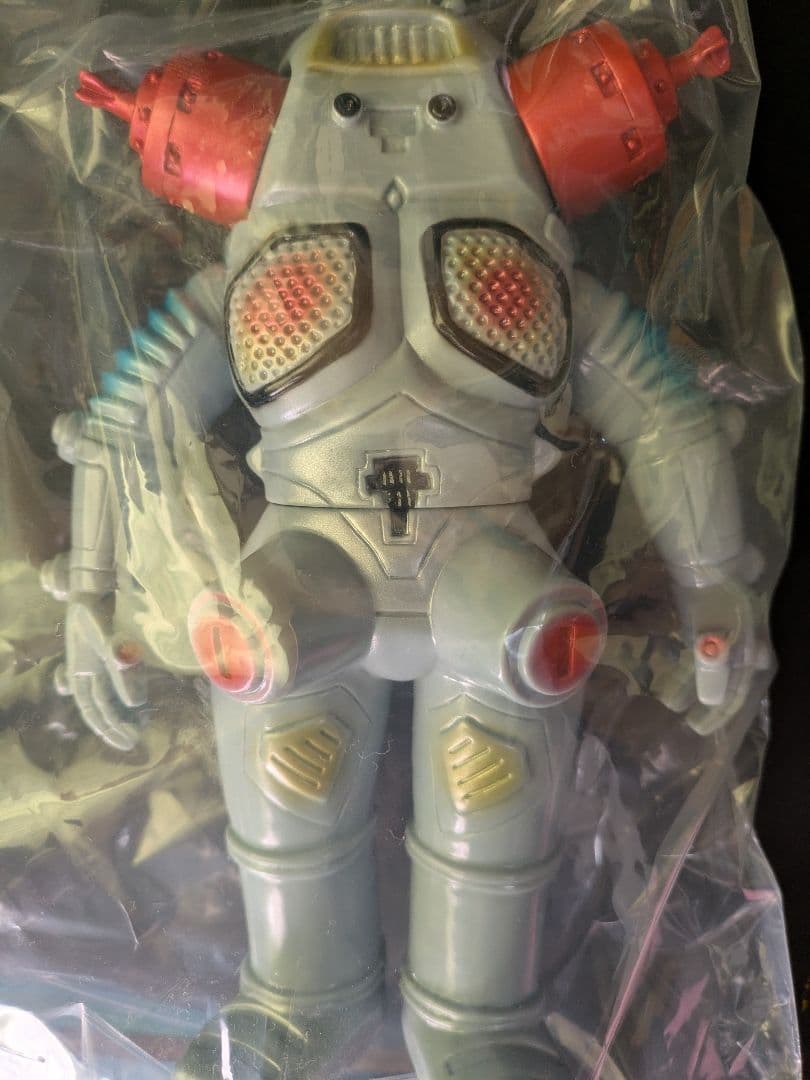 ブルマァク 怪獣シリーズ キングジョー (昭和レトロカラー)ウルトラセブンソフビ