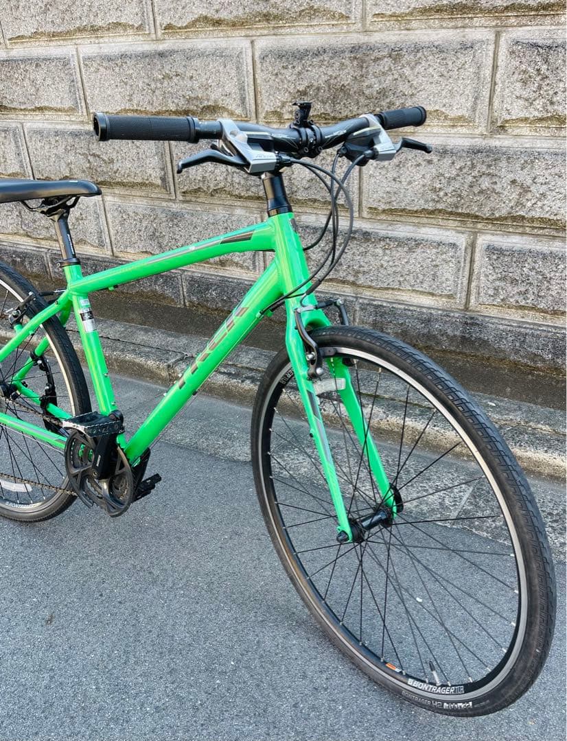 TREK FX3 クロスバイク 700c 軽量フレーム　大阪引取り