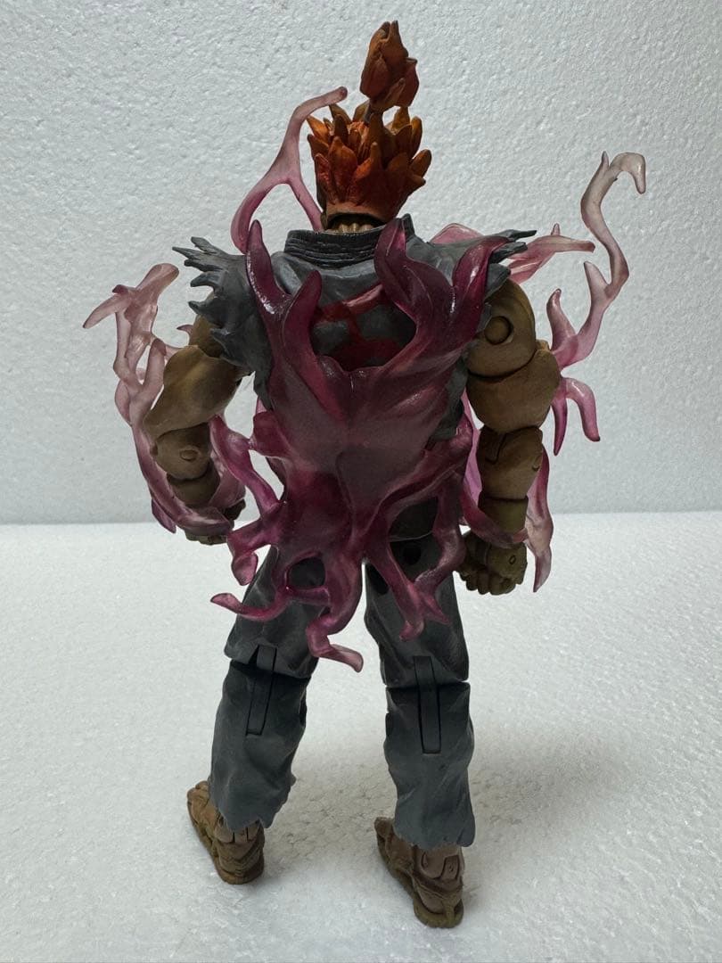 ストリートファイター　豪鬼　フィギュア