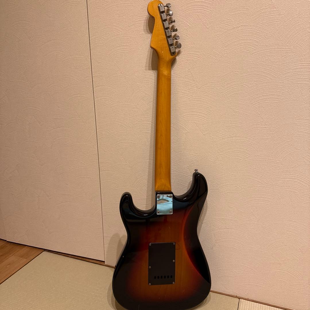 バッカス ストラトローステッドメイプル指板