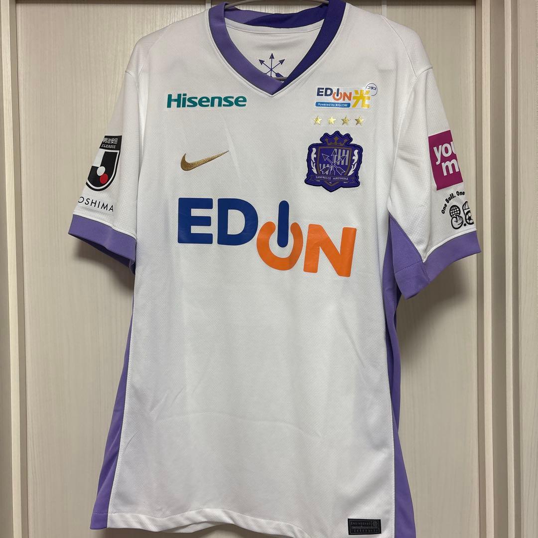 サンフレッチェ広島　中村草太　ユニフォーム