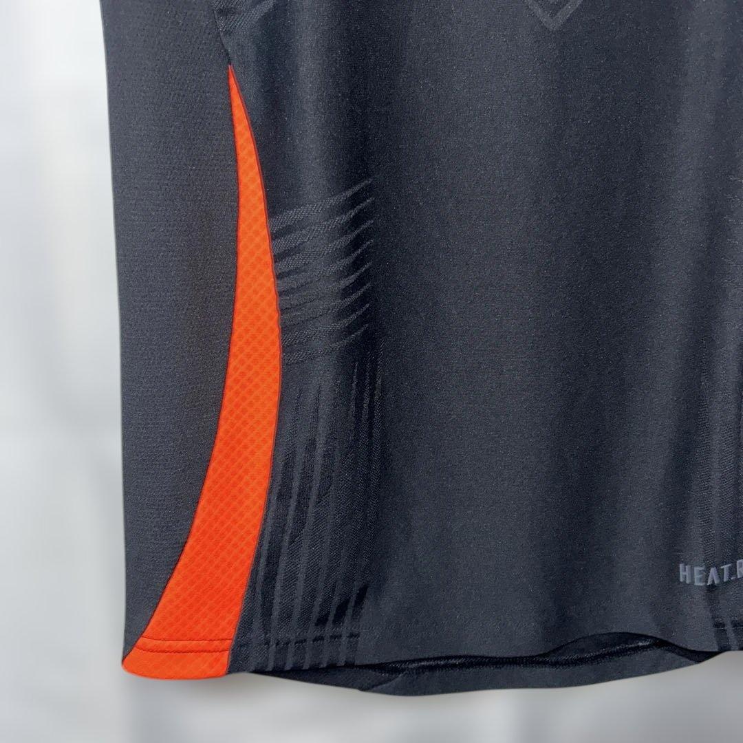 サッカー 日本代表 プロ トレーニングジャージー シャツ　Mサイズ