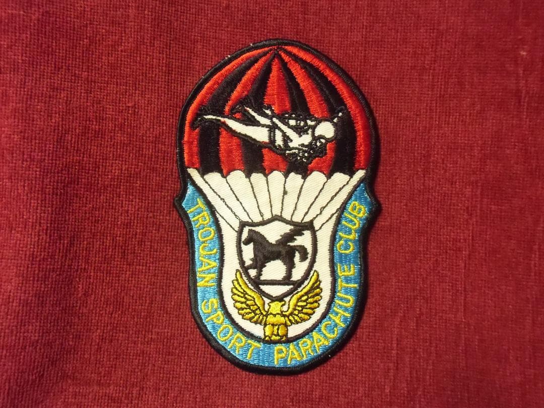 ★アメリカ軍＊第１０ＳＦ＊トロイの木馬スポーツパラシュートクラブ徽章（実物）