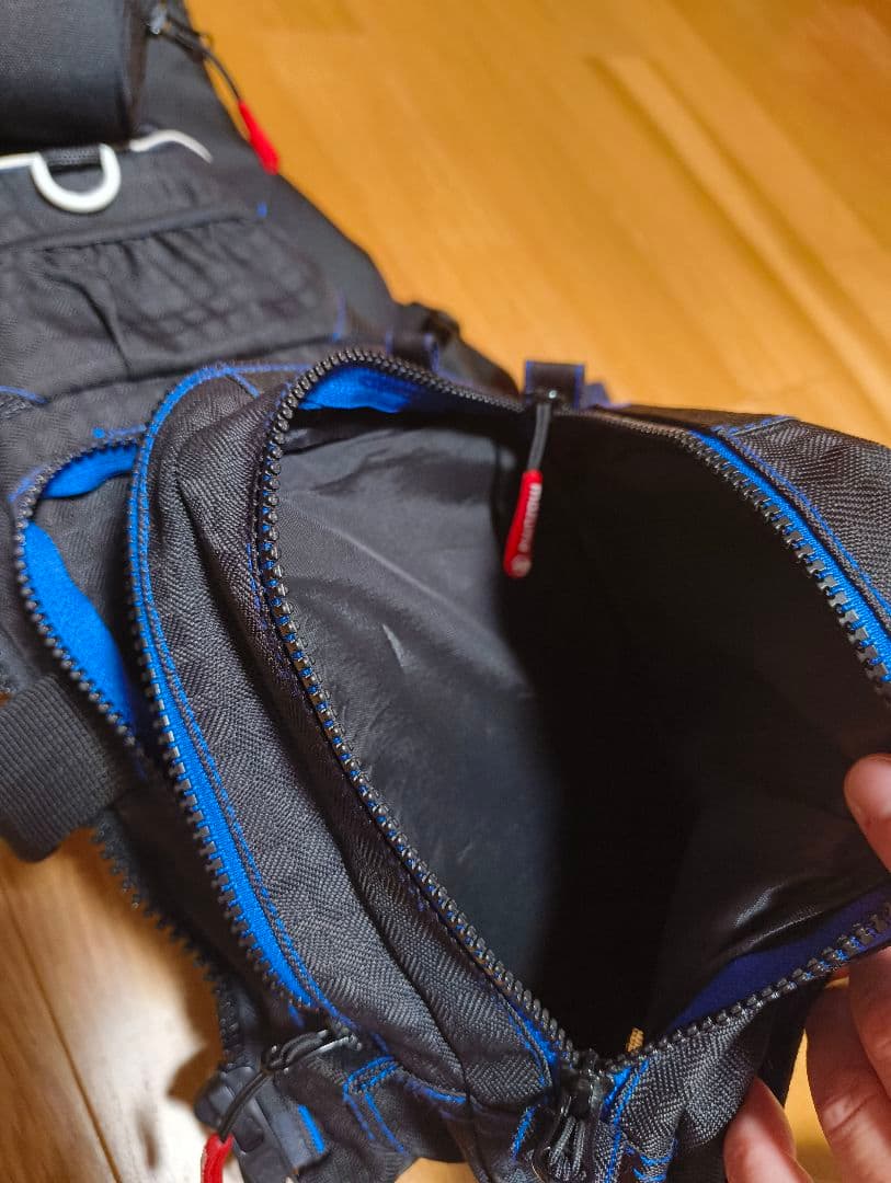 MAZUME MZXタイドマニア ライフジャケット ブラック/ブルー