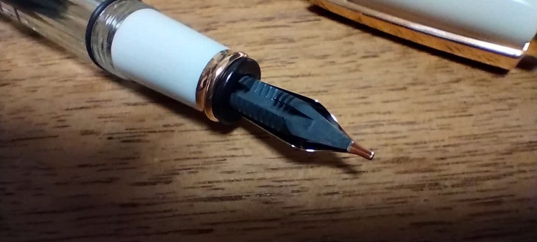 TWSBI Diamond mini ホワイトローズゴールドII／stub1.1