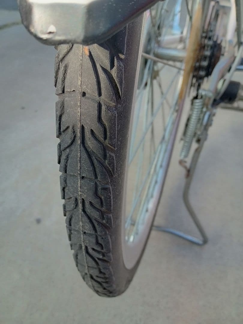 美品　ノーパンクタイヤ自転車　ママチャリ26インチ群馬埼玉栃木