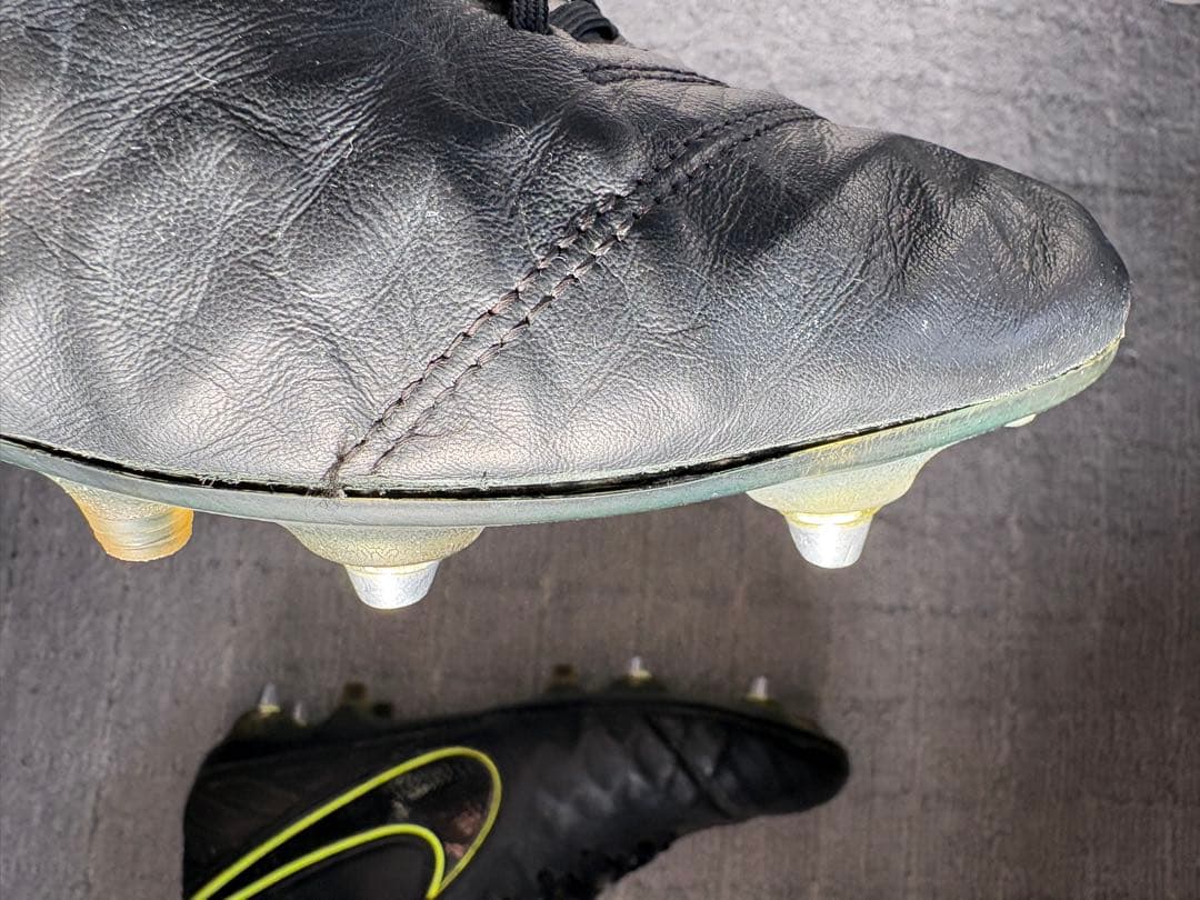 NIKE ティエンポレジェンド6 アンチクロッグ