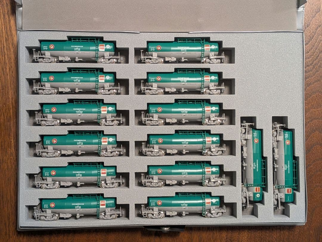 KATO タキ1000日本石油輸送色(ENEOS 新日本石油文字ありなし)14両