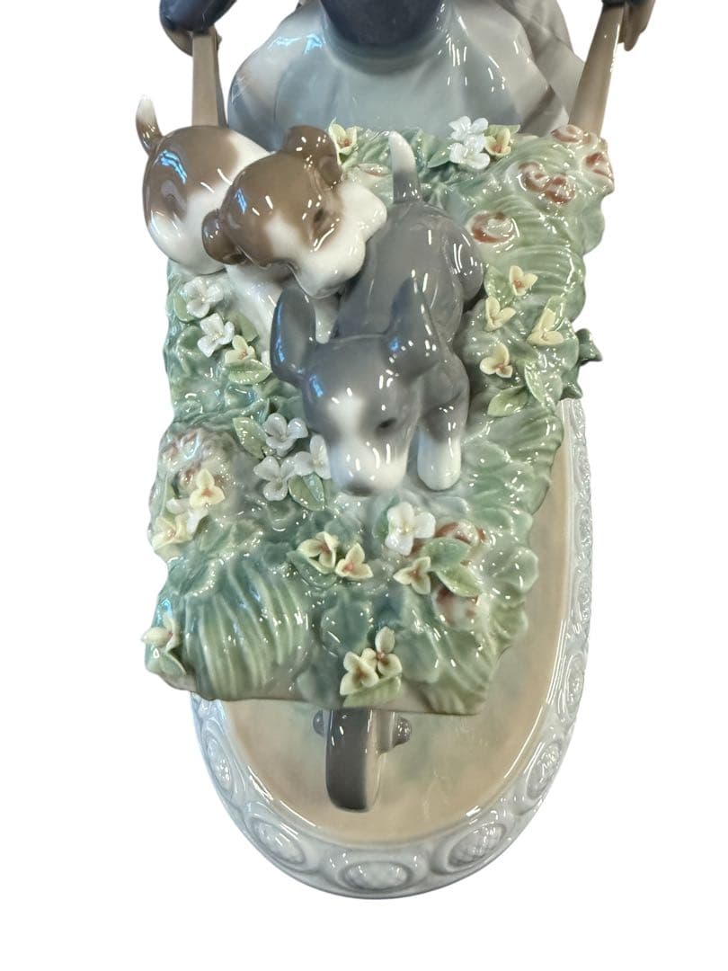 リヤドロ 5460 “乗せてあげる” フィギュリン 犬 花 女の子 陶器