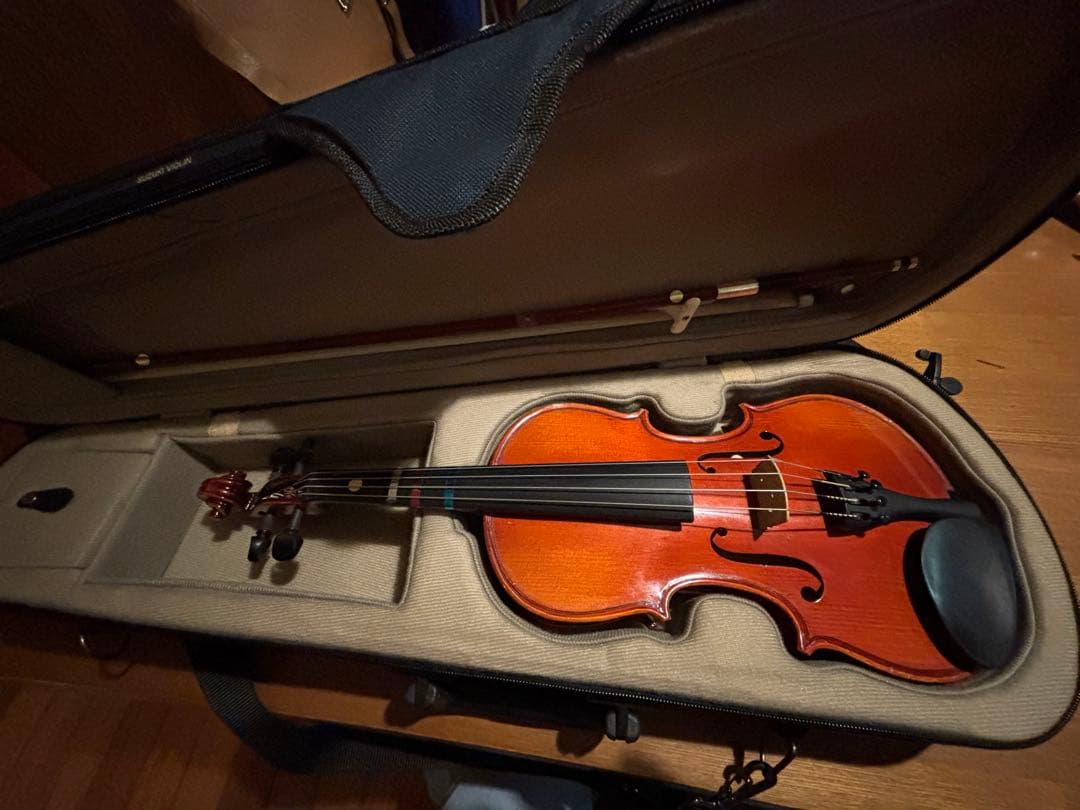 Suzukiバイオリン1/4 (230)本体 / 弓/ケース付き2016 年製造