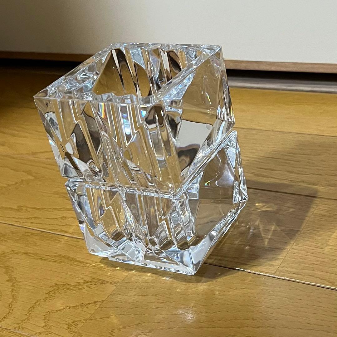 Baccarat バカラ　花瓶　クリスタル　　カットデザイン　箱付き　未使用品
