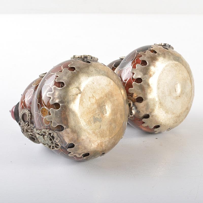 中国　紋銀　龍観音像装飾　銀象嵌　七宝鼻煙壷　一對　V　R6401