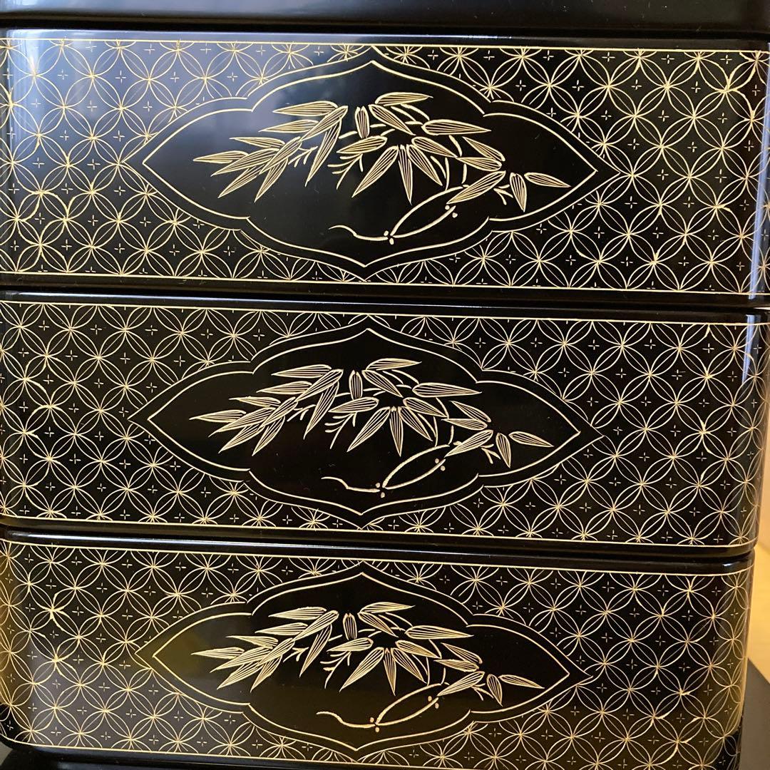 輪島塗　三段重　高級漆器　飾り重　台付